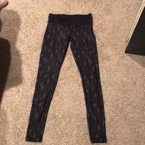 Lululemon geometric leggings